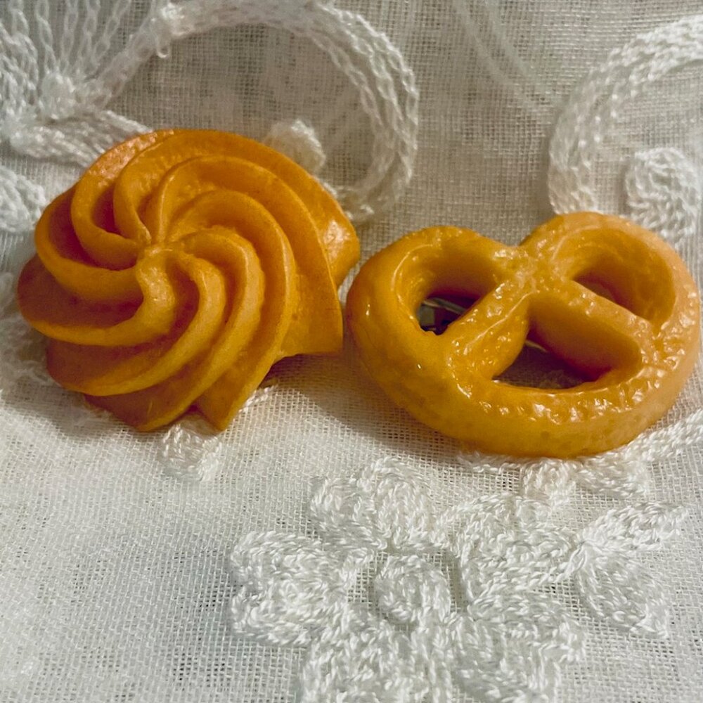 Pair of Danish Cookie Hair Clips